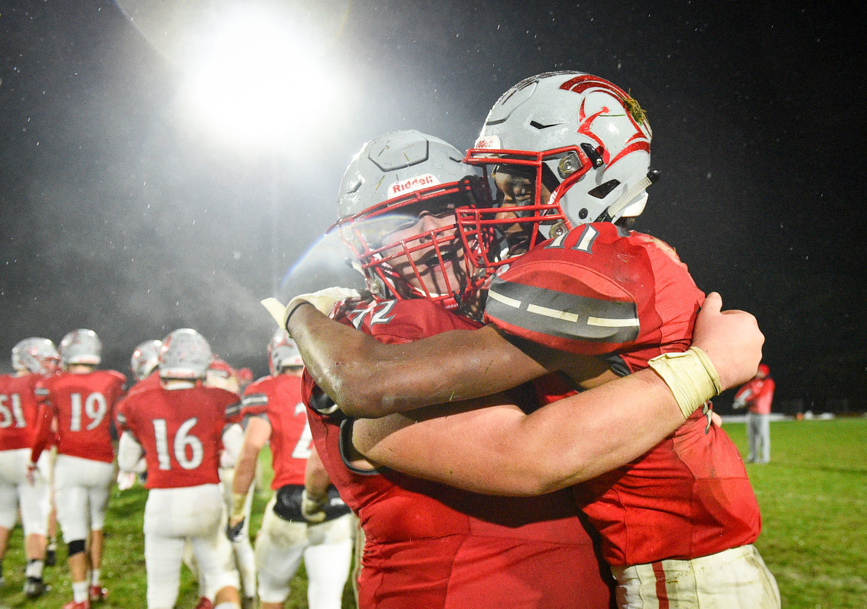 110119-qct-spt-ns-xavier-fball-068a.jpg